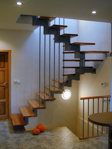 Schody modulové - Ocel a dřevo