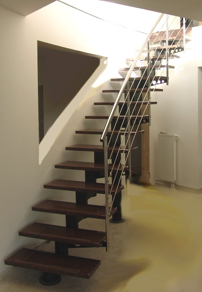 Schody modulové - Ocel a dřevo