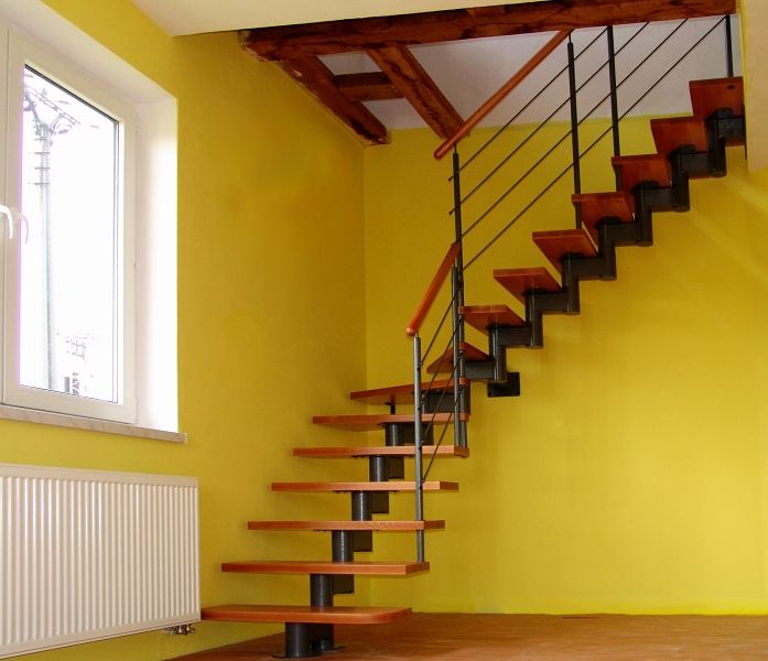 Schody modulové - Ocel a dřevo