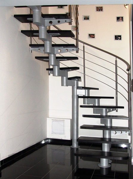 Schody modulové - Ocel a dřevo