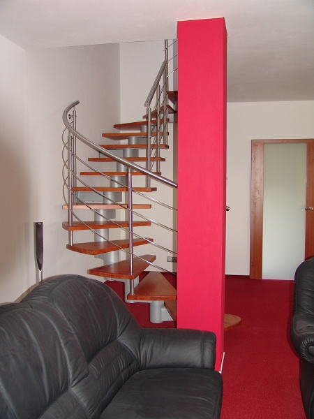 Schody modulové - Ocel a dřevo